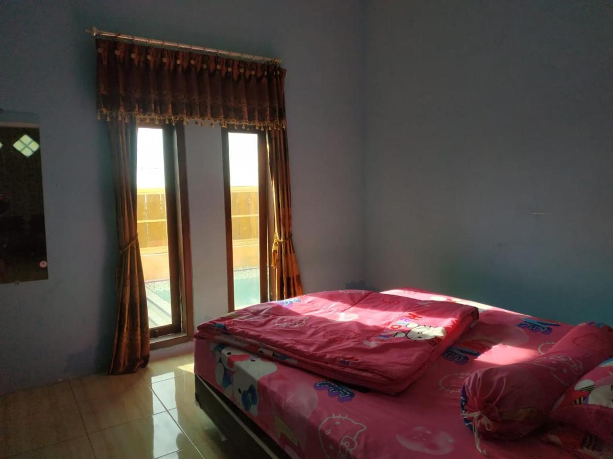 Puncak Pinus And Pool Batu (East Java) Exterior foto