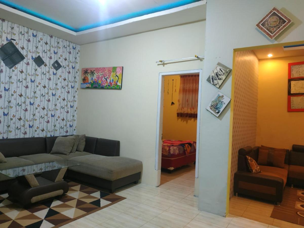 Puncak Pinus And Pool Batu (East Java) Exterior foto