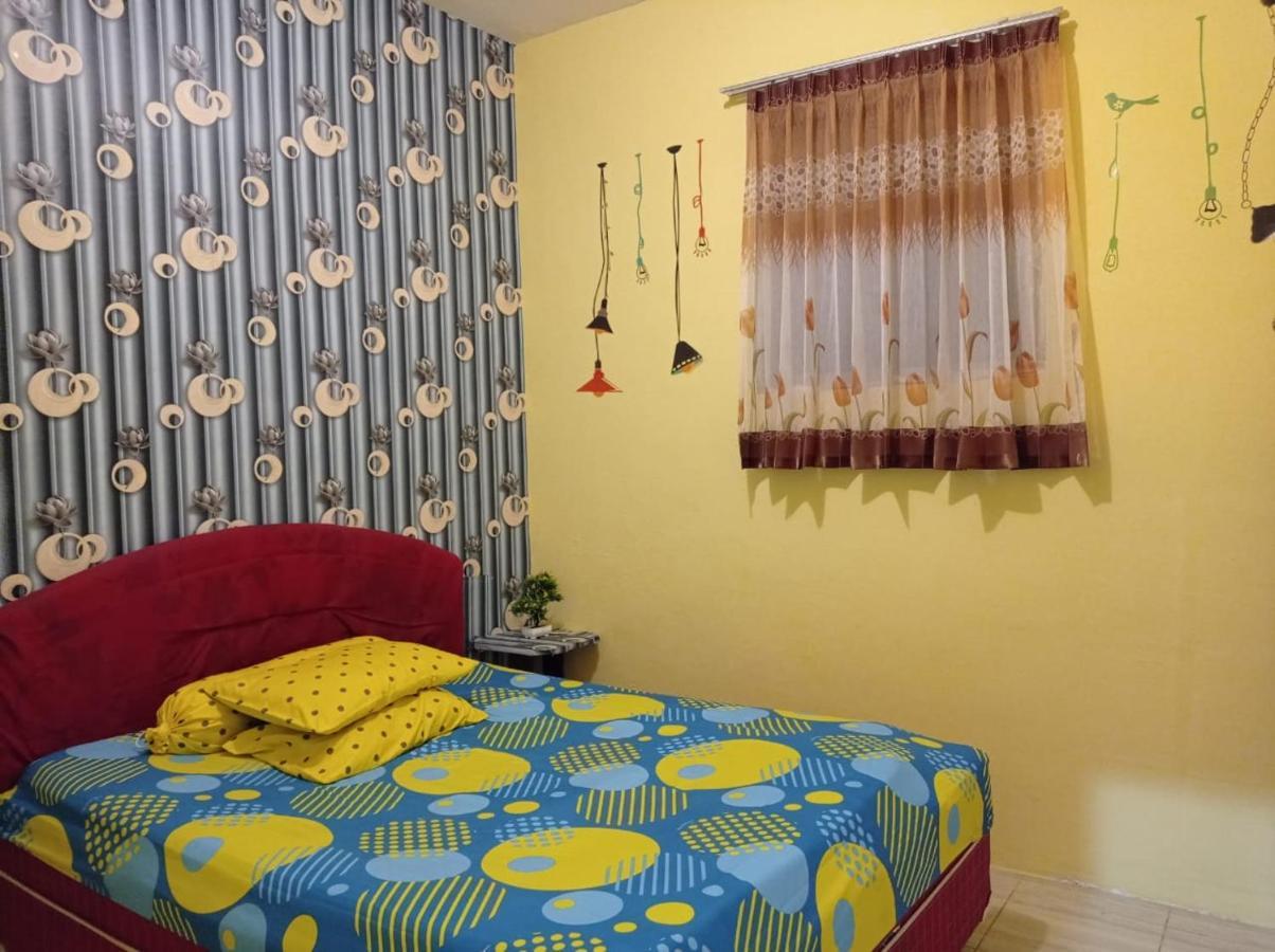Puncak Pinus And Pool Batu (East Java) Exterior foto