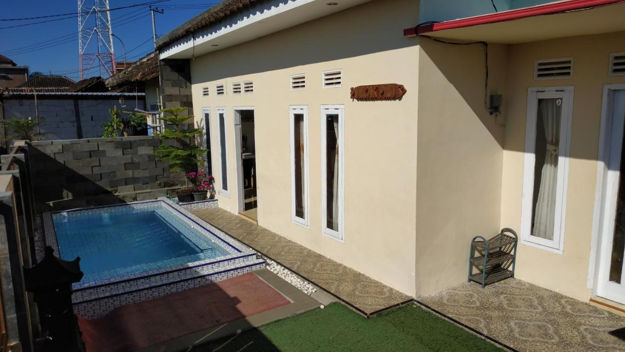 Puncak Pinus And Pool Batu (East Java) Exterior foto